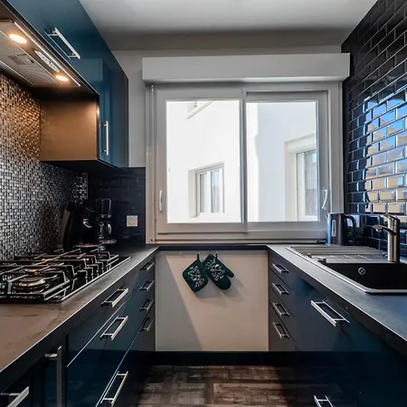 Moderne & Confort Acces Et Commerces