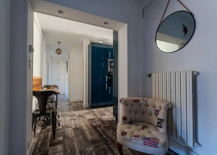 Moderne & Confort Acces Et Commerces